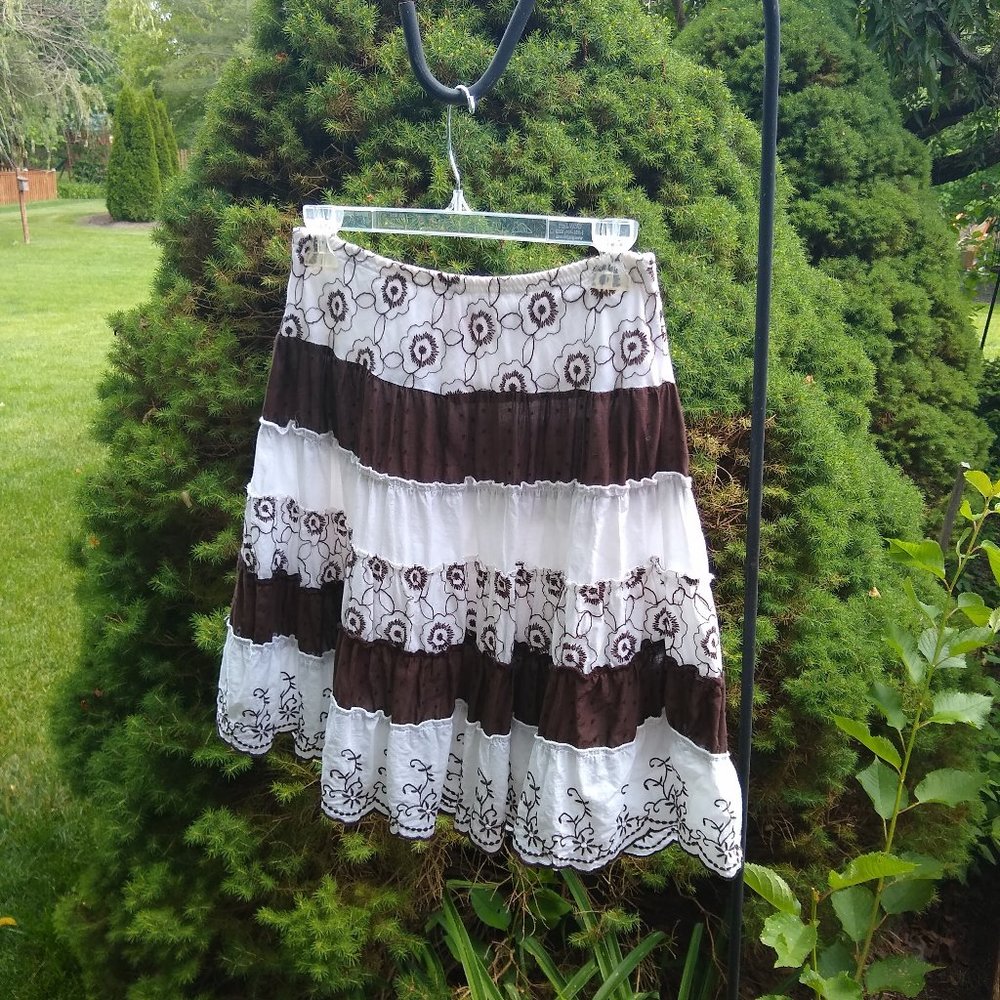 Joe Benbasset Knee Length Flouncy skirt